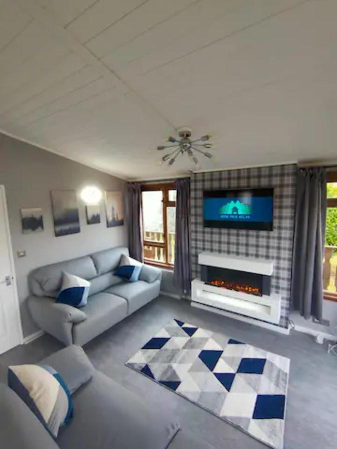 4 Bed Luxury Lodge With Hot Tub Near Lake District Warton  Exterior foto